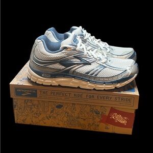Size 7.5 -BROOKS ADDICTION 10 NARROW DRKONM/PRMERGRY/SLVR/WHT MENS 110100 1B 114